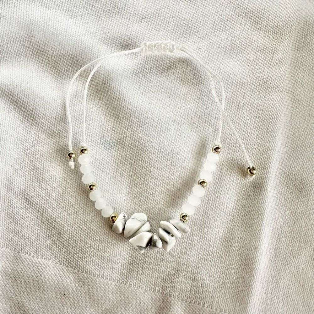 White stone and sparkly bead friendship bracelet